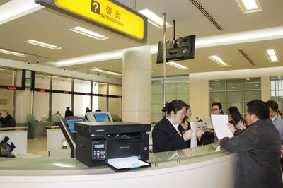 上海公安大調研 出入境大廳新增智能小機器，便民服務再升級